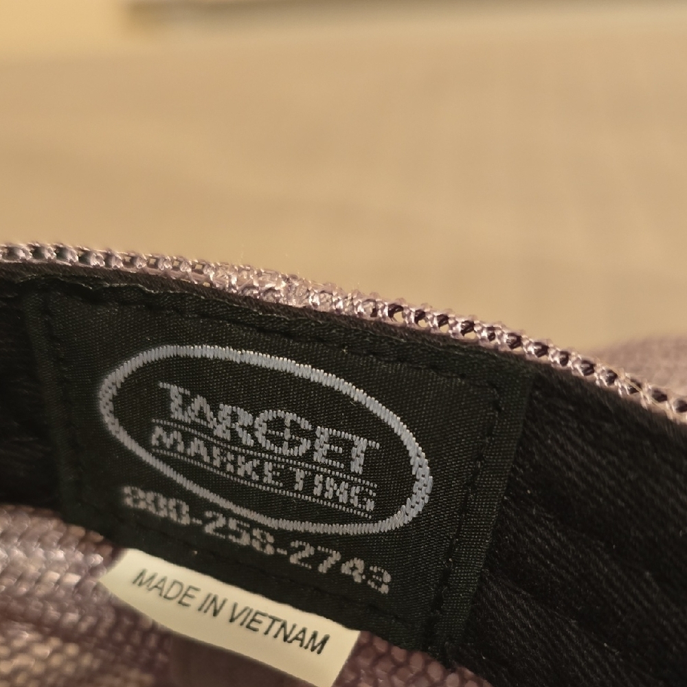 Target Metallic Cap - Picture 2 of 3